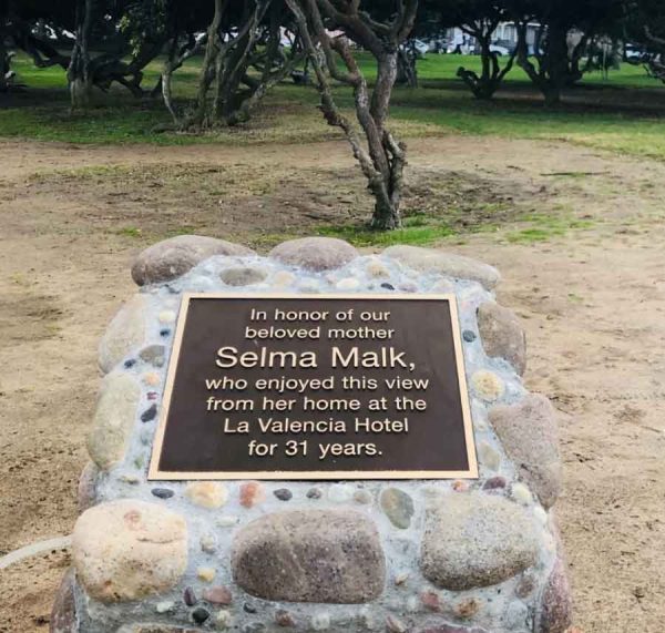 memorial plaque